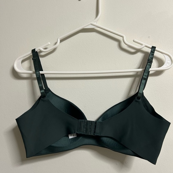 Sophie b Green Wireless Bra - Picture 2 of 3